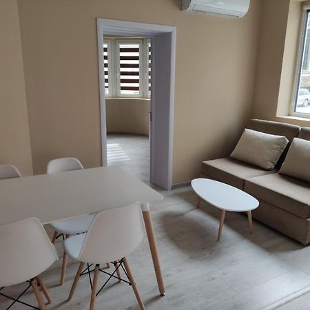 Light Side Inn Ruse Bagian luar foto