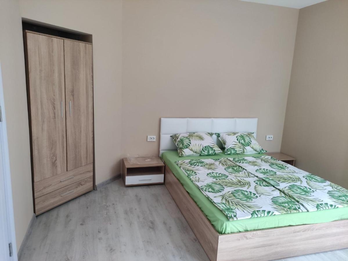 Light Side Inn Ruse Bagian luar foto